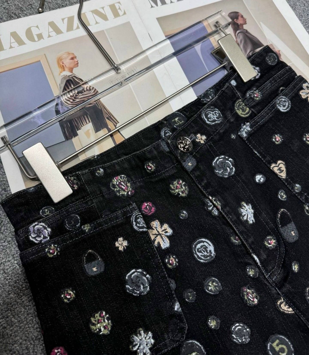 джинсовые брюки,брюки с принтом,женские джинсы,брюки модные,джинсы с принтом