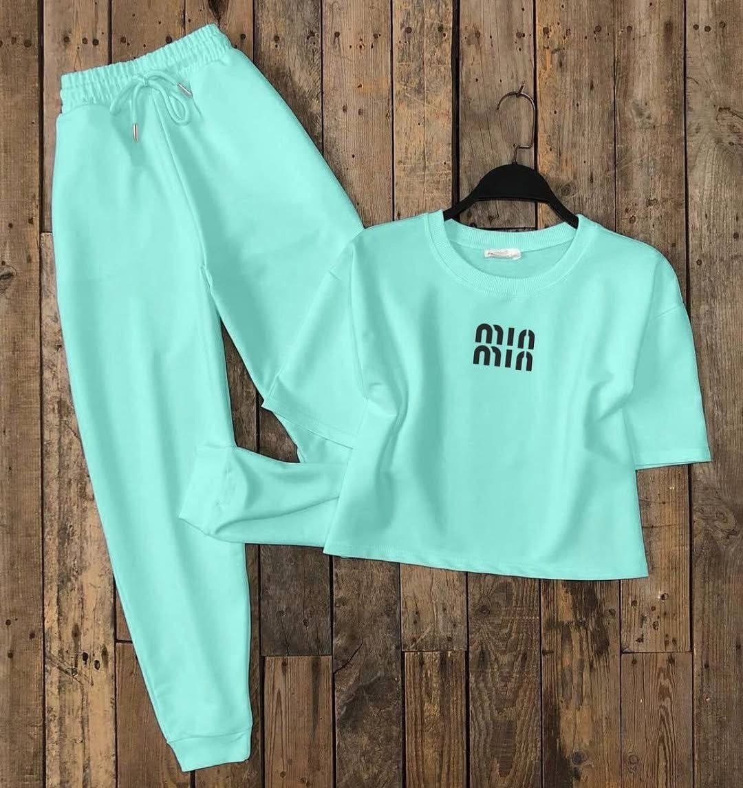 спортивный костюм женский,спортивный костюм,костюм спортивный одежда,костюм свитшот с брюками,повседневный спортивный костюм