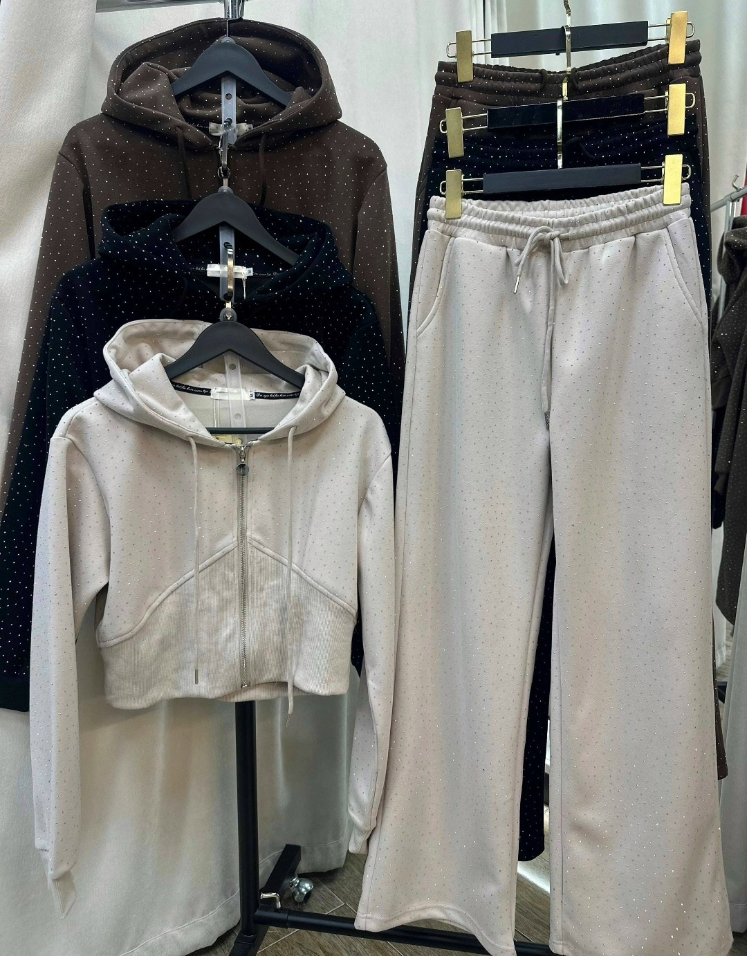 костюм женский,брюки со стразами,спортивный костюм со стразами,костюм женский модный мир,спортивный оверсайз костюм со стразами o.che 324106470