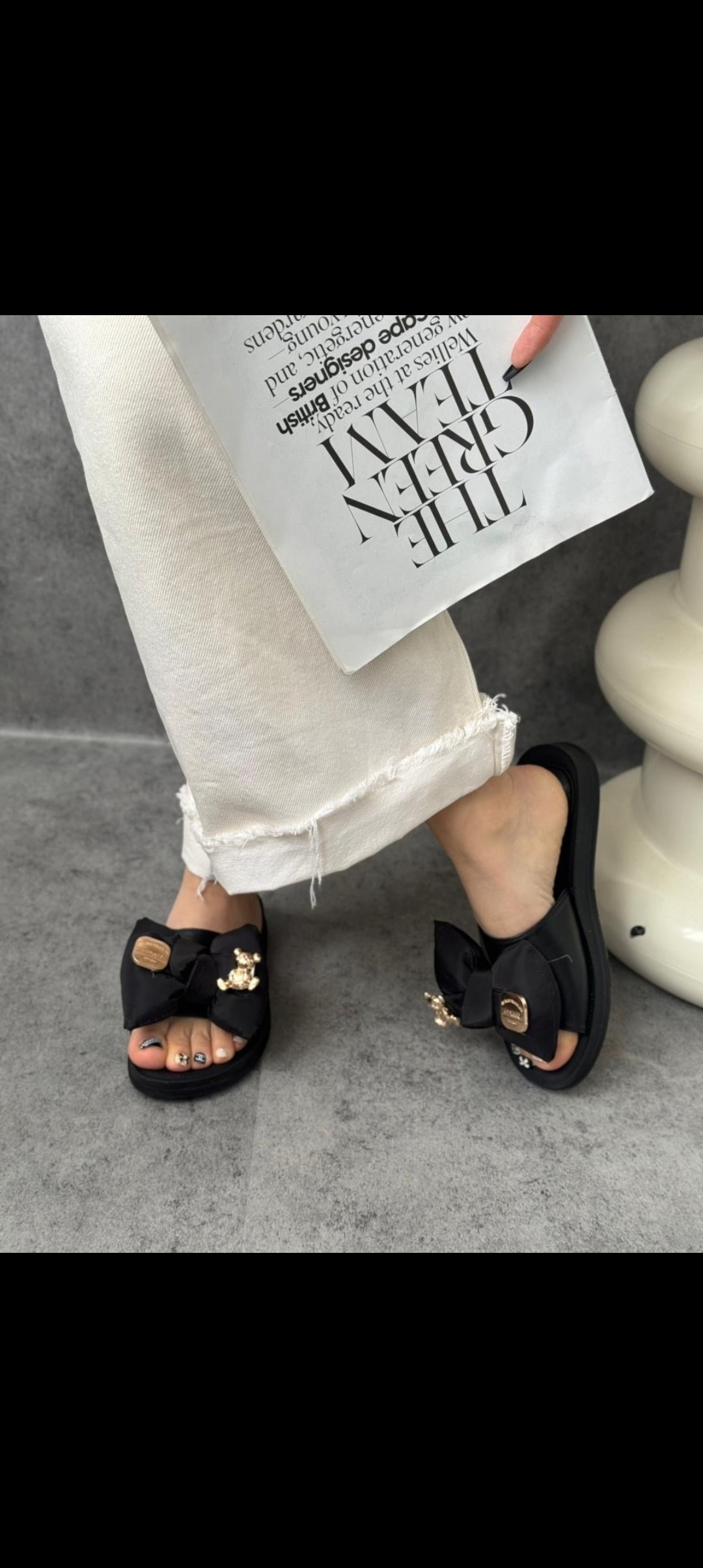 шлепанцы женские,тапочки модные,шлепки женские,,модные шлепанцы