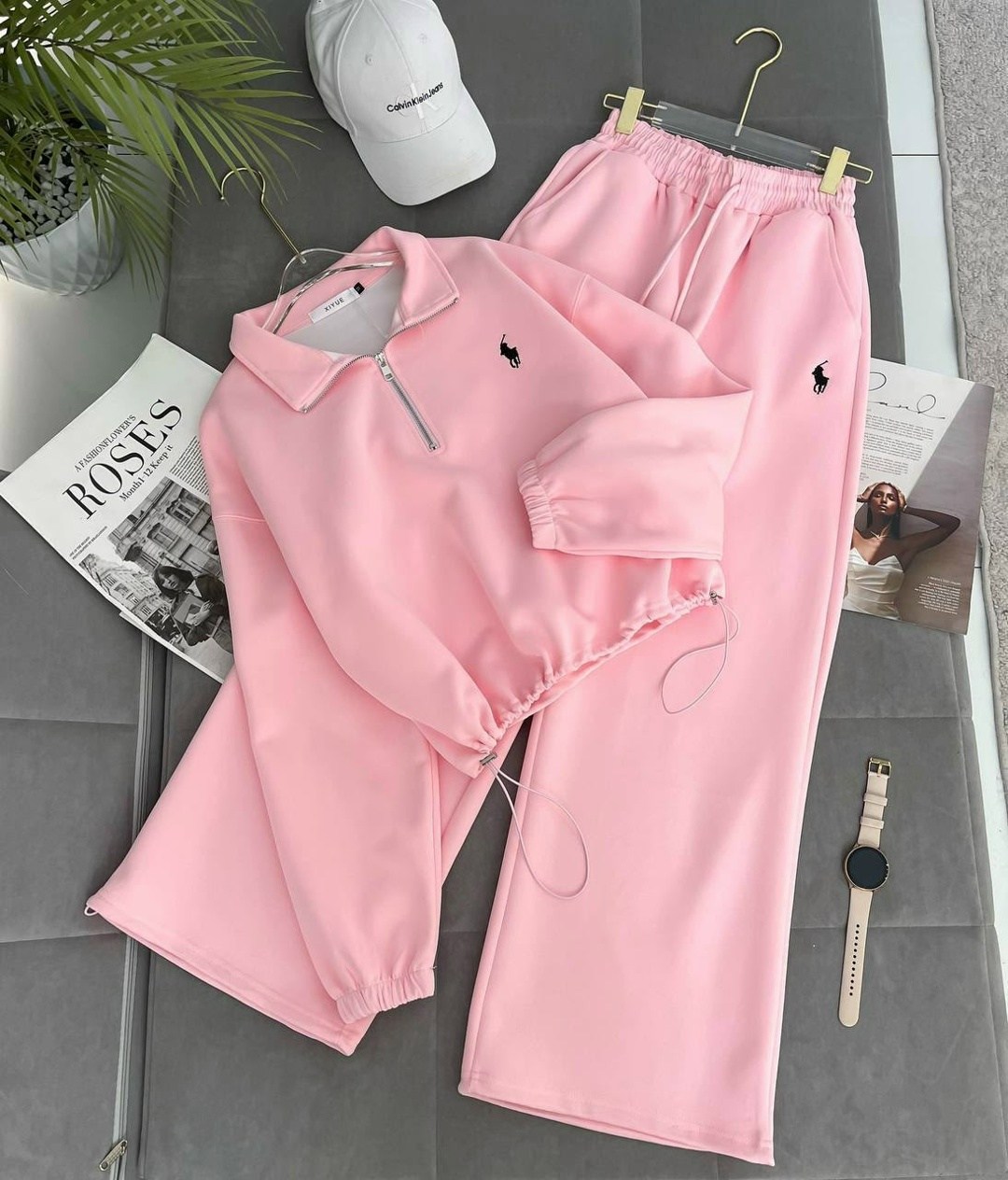 спортивные костюмы женские,костюм женский белый,спортивная одежда женская,спортивный костюм,кофта поло