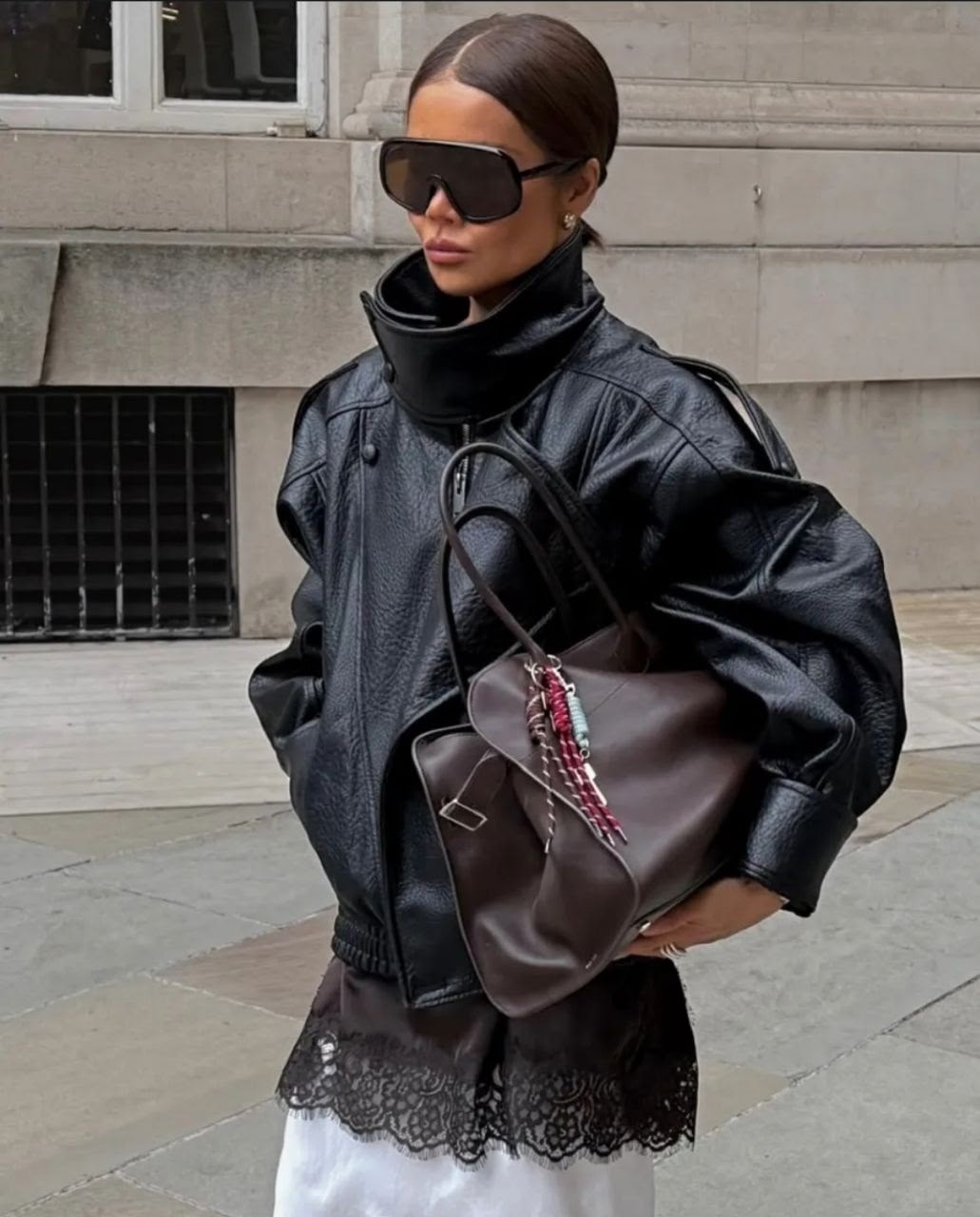 женская куртка кожаная оверсайз короткая okssana firsanova,женская куртка кожаная оверсайз короткая oksana firsanova,косуха куртка кожаная оверсайз демисезонная удлиненная mayberry,кожаная куртка овер