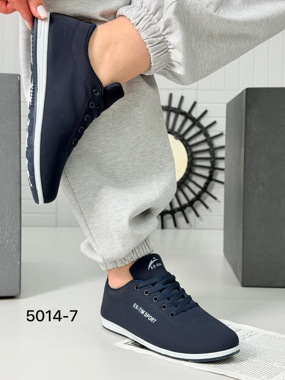 ,черно розовые кроссовки женские,кроссовки женскиe,кроссовки для женщин,спортивная