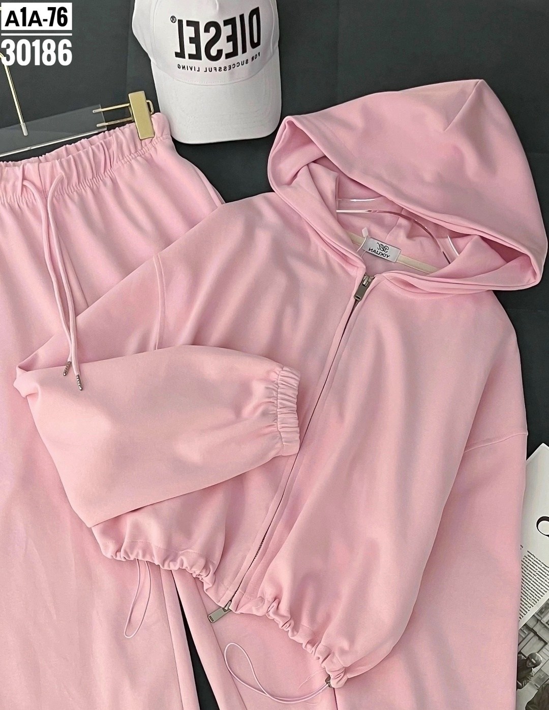 спортивный костюм,спортивный костюм женский,костюм женский,повседневный спортивный костюм,спортивный костюм спортивные костюмы