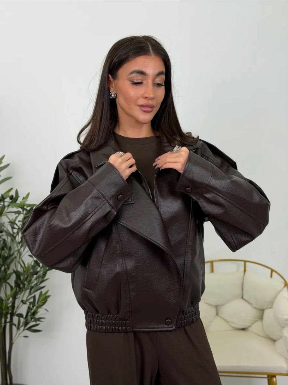 женская куртка кожаная оверсайз короткая okssana firsanova,женская куртка кожаная оверсайз короткая oksana firsanova,косуха куртка кожаная оверсайз демисезонная удлиненная mayberry,кожаная куртка овер