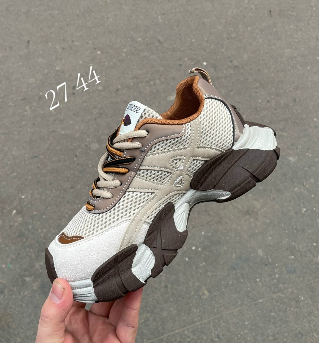 ,кроссовки женские,кроссовки модные,массивные кроссовки,спортивные кроссовки