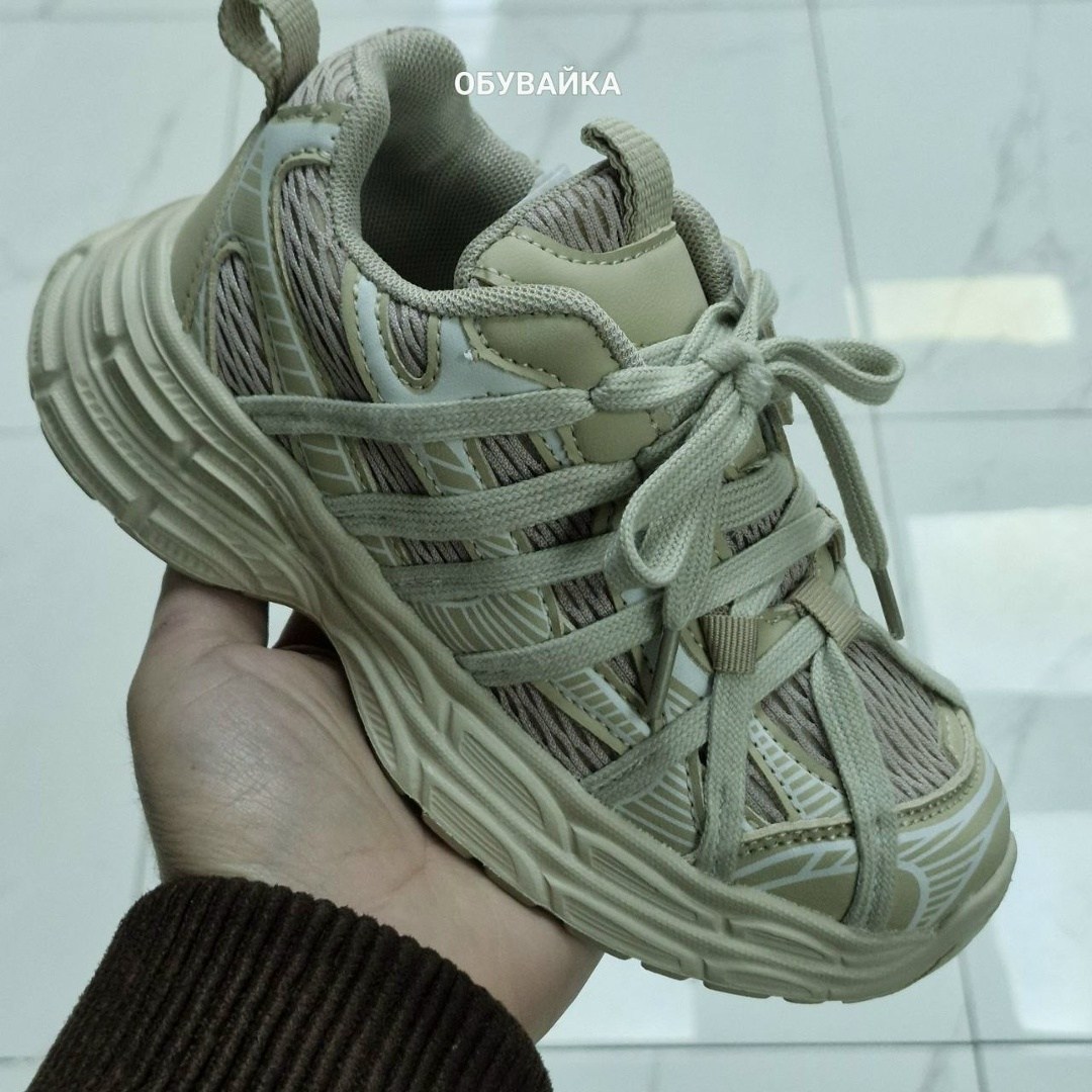 кроссовки,женские кроссовки,массивные кроссовки,черные кроссовки,модные кроссовки