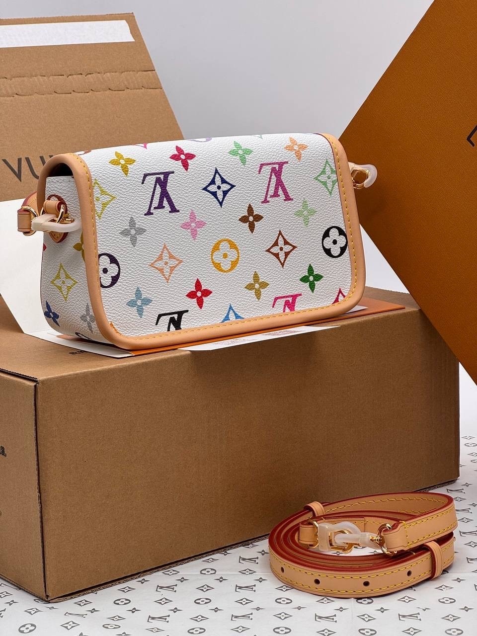 сумка louis vuitton,louis vuitton женская сумка,louis vuitton сумка на плечо,louis vuitton monogram multicolore,сумка луи виттон белая