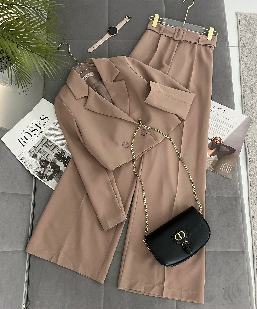 брючный костюм amuar 1032 коричневый,костюм брючный,костюм amuar 1032 коричневый,элегантный брючный костюм,женский брючный костюм