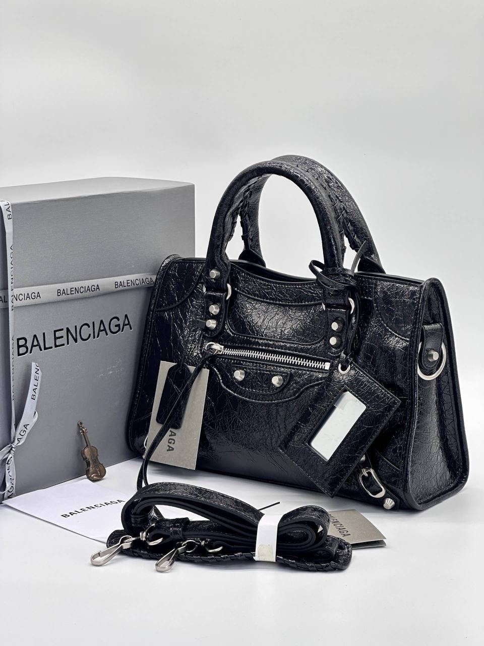 сумки balenciaga,сумка баленсиага классика,сумка balenciaga neo classic city,сумка balenciaga neo classic черный,женская сумка balenciaga classic черная