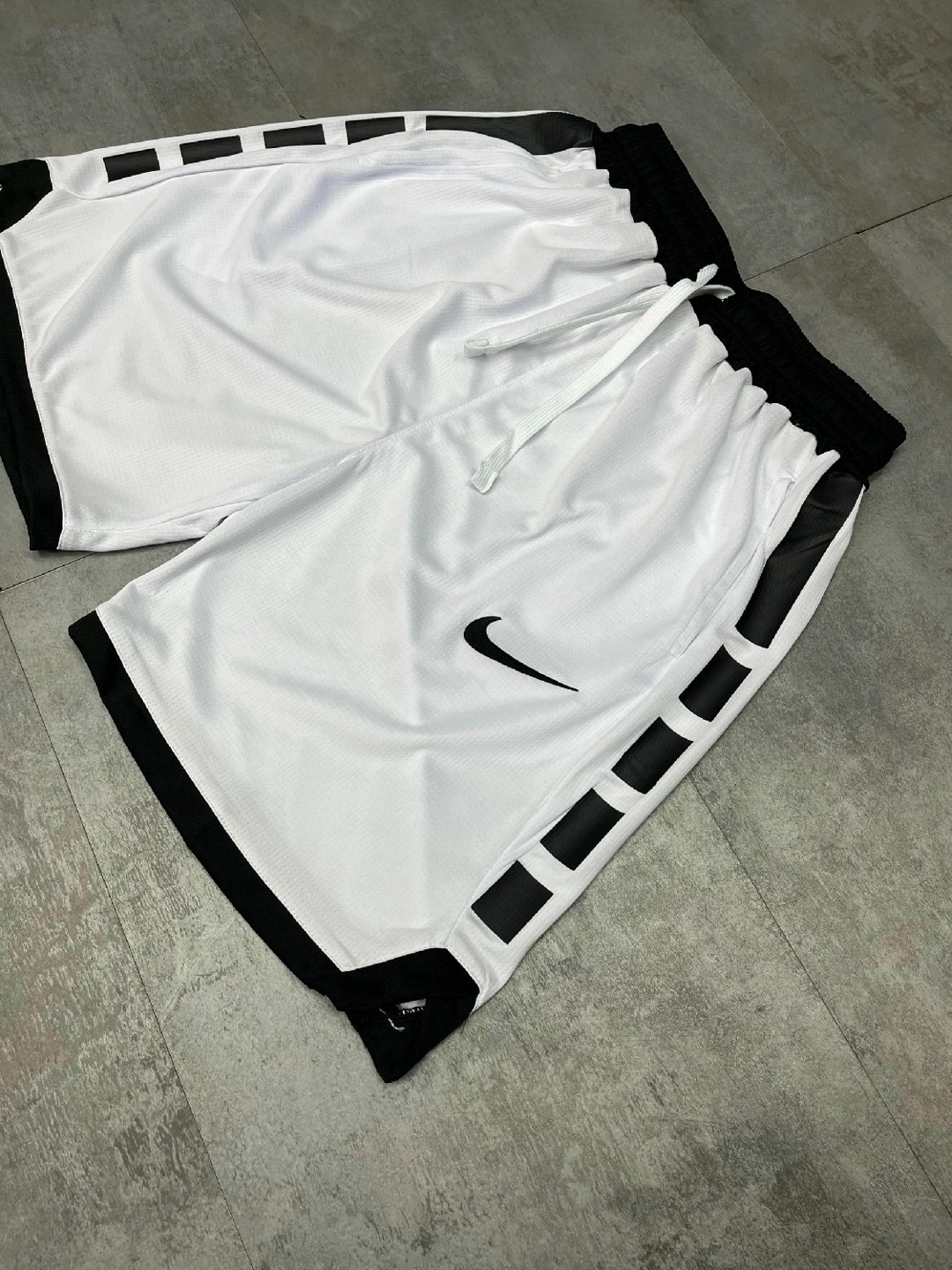 спортивные шорты,баскетбольные шорты,шорты мужские nike,мужские спортивные шорты,мужские спортивные шорты nike