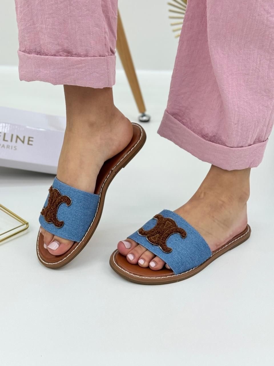 шлепанцы женские,шлепки celine,,модные тапочки,женские шлепки