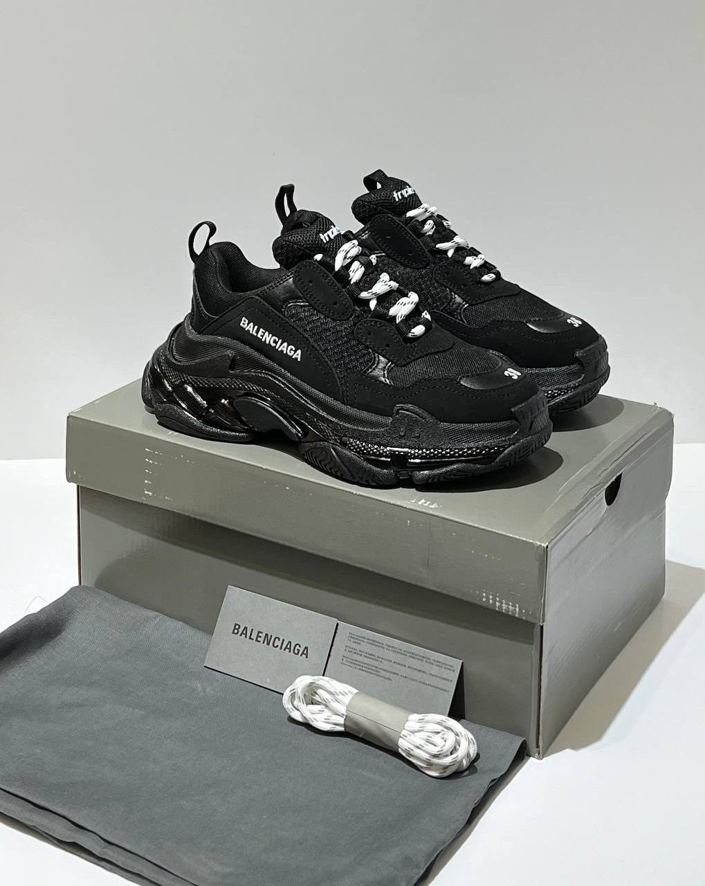 кроссовки balenciaga triple s,кроссовки balenciaga черные,кроссовки balenciaga triple s sneaker black patent черный,кроссовки balenciaga triple s сlear sole,кроссовки balenciaga triple s chunky male ч