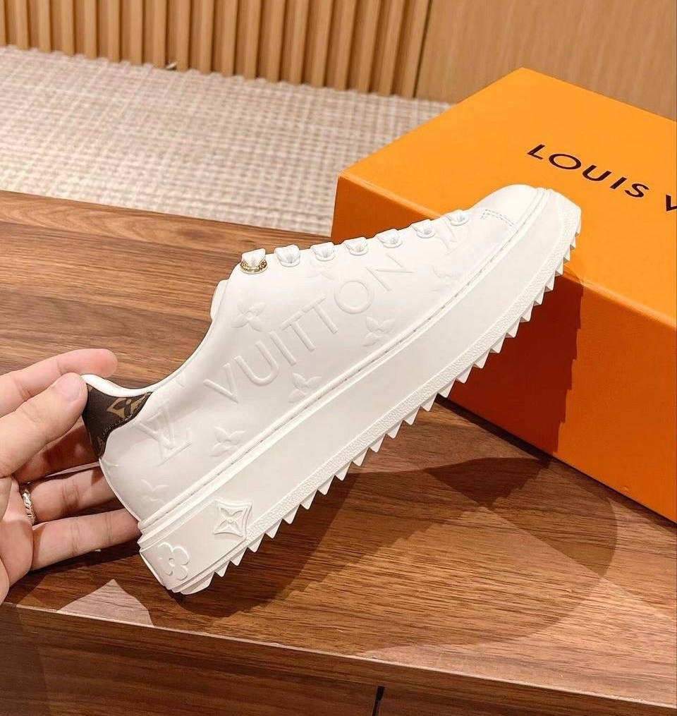 кроссовки женские louis vuitton,кеды луи виттон женские,кроссовки и кеды луи виттон,белые кеды луи виттон,женские кроссовки