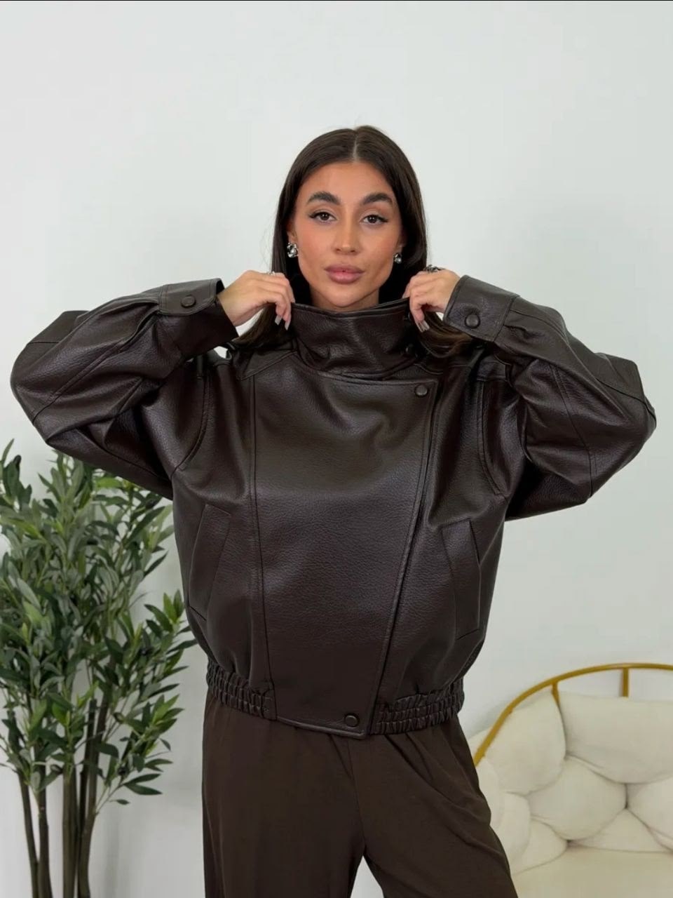 женская куртка кожаная оверсайз короткая okssana firsanova,женская куртка кожаная оверсайз короткая oksana firsanova,косуха куртка кожаная оверсайз демисезонная удлиненная mayberry,кожаная куртка овер