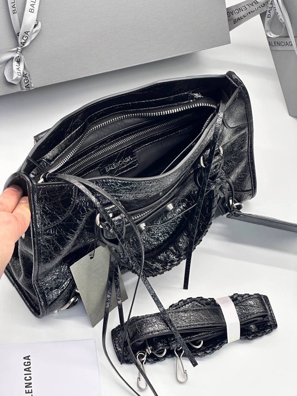 сумки balenciaga,сумка баленсиага классика,сумка balenciaga neo classic city,сумка balenciaga neo classic черный,женская сумка balenciaga classic черная