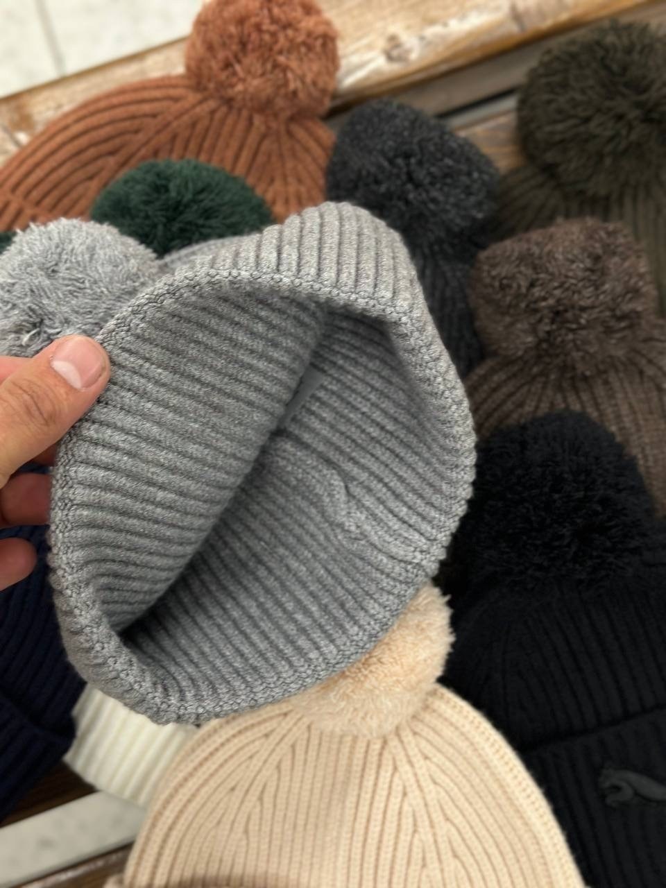 шапка пума pom beanie,puma ws pom beanie шапка,puma шапка madison basketball beanie,шапка puma,шапка бини женская puma ws pom beanie розовая