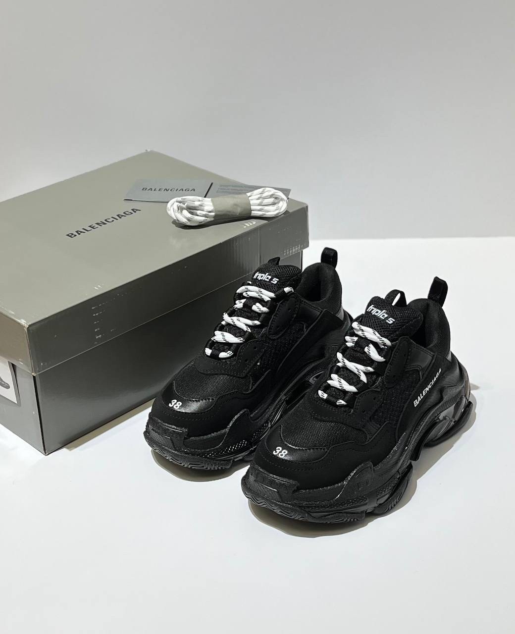 кроссовки balenciaga triple s,кроссовки balenciaga черные,кроссовки balenciaga triple s sneaker black patent черный,кроссовки balenciaga triple s сlear sole,кроссовки balenciaga triple s chunky male ч