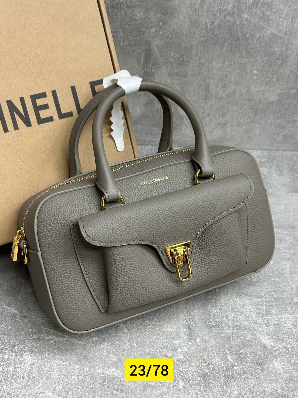 сумка coccinelle,женская сумка,сумка,сумочка из зернистой кожи coccinelle beat soft medium черный,женская кожаная сумка на цепочке coccinelle