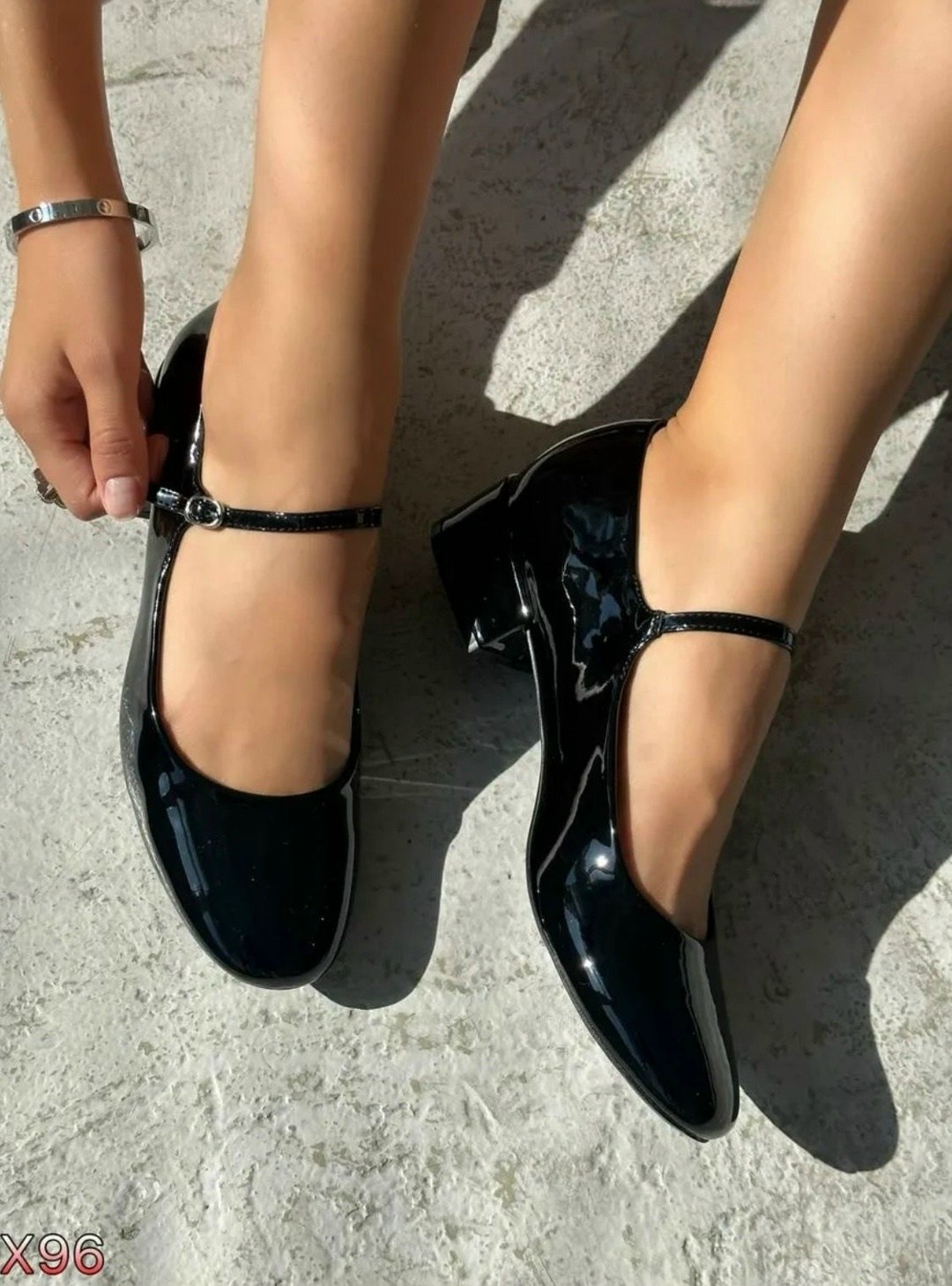 ,черные туфли женские,туфли черные,черные женские лакированные туфли на низком каблуке mary jane,туфли женские на каблуках