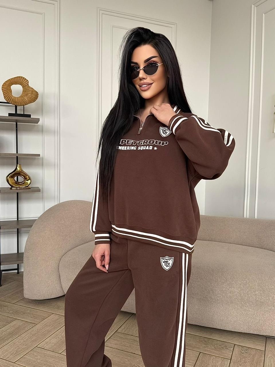 костюм спортивный женский,стильные костюмы,спортивный костюм,loro piana женский красный костюм,костюм спортивный женский красный