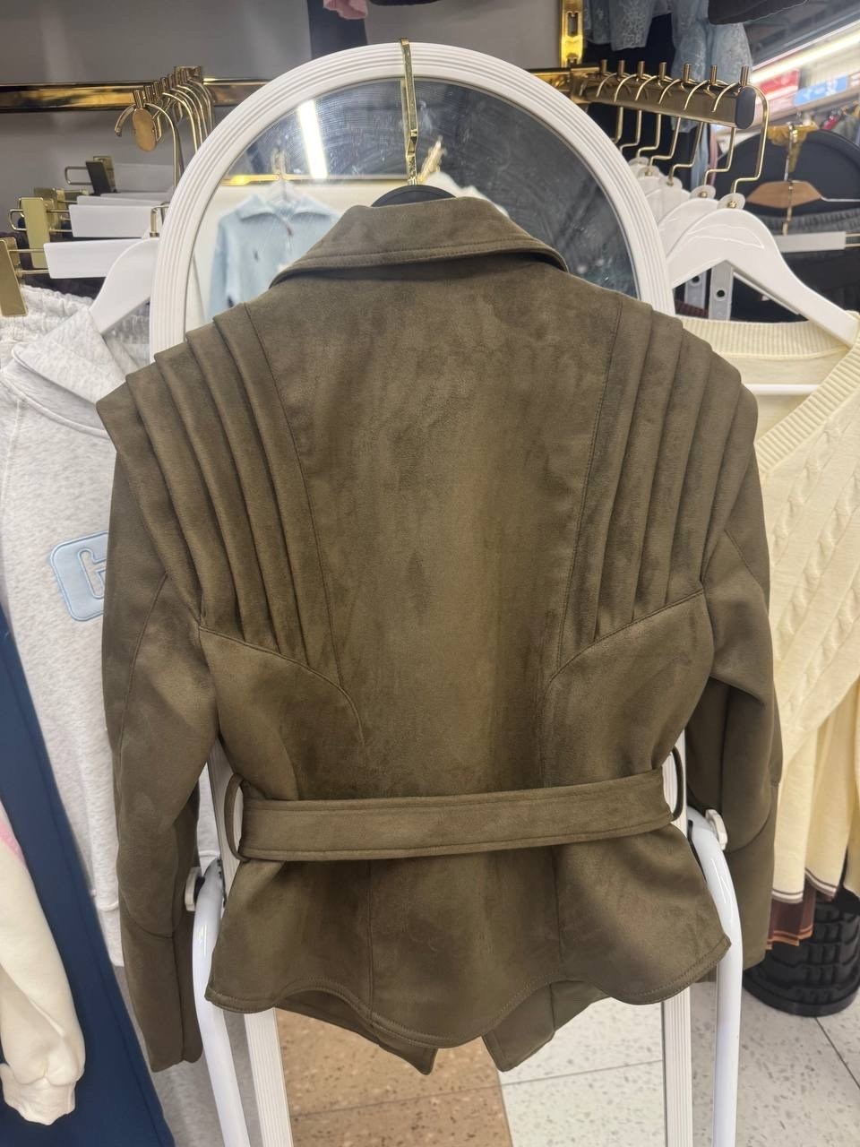 замшевая куртка,женская замшевая косуха с бахромой yves saint laurent,замшевая куртка косуха,женская замшевая куртка,куртка кожаная