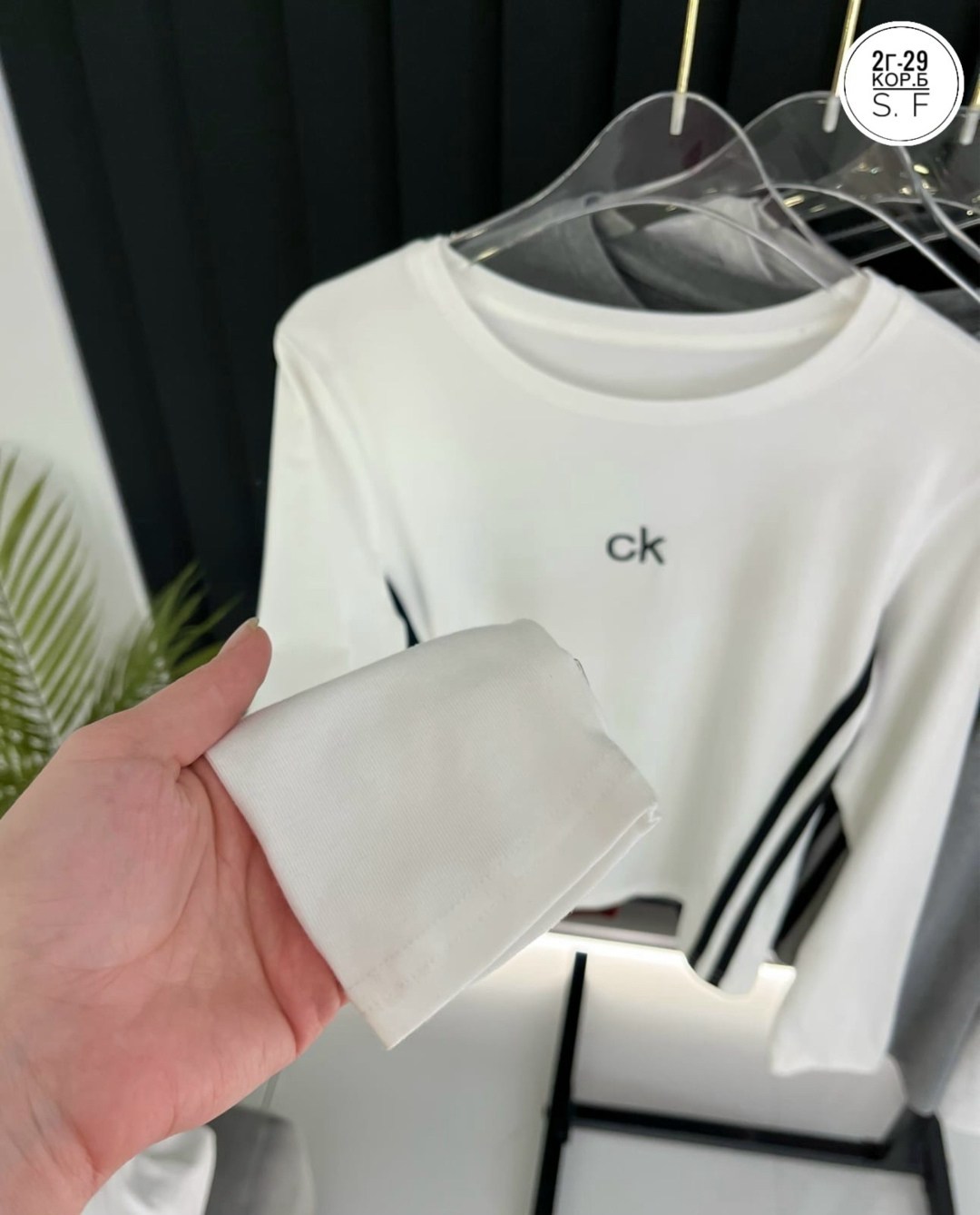 кофта женская,свитшот женская,серый свитшот кельвин кляйн,cпортивная кофта,свитшот мужская