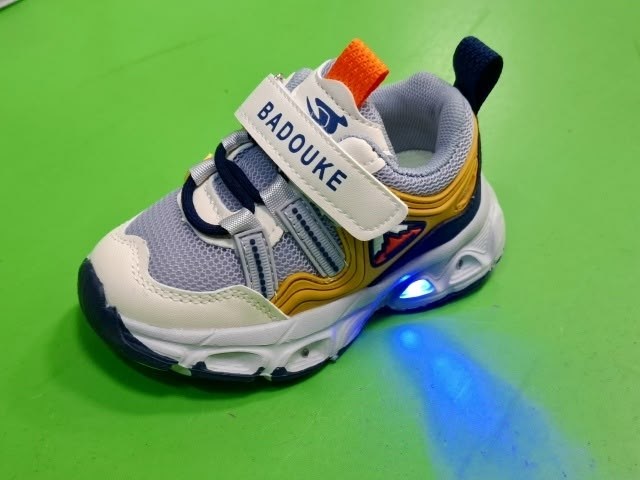 детские кроссовки,кроссовки,детская ,кроссовки мальчику,кроссовка детская