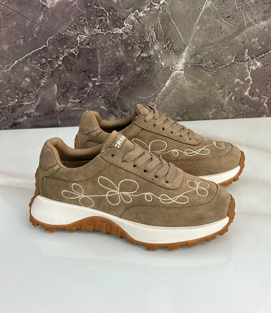 замшевые кроссовки,женские кроссовки,кроссовки натуральная замша,,бежевые замшевые кроссовки