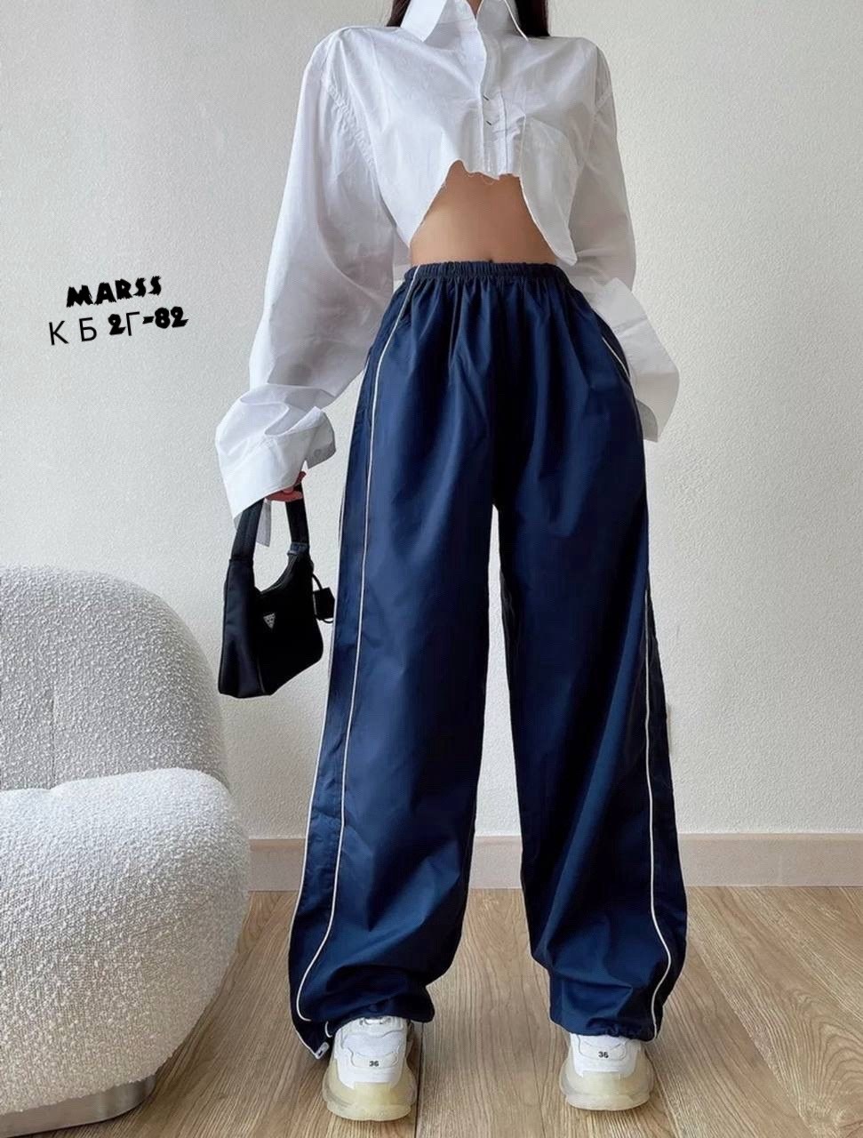 штаны широкие серые карго оверсайз y2k с полосками по бокам,штаны широкие серые карго оверсайз у2 с полосками по бокам,штаны широкие,спортивные штаны,брюки спортивные