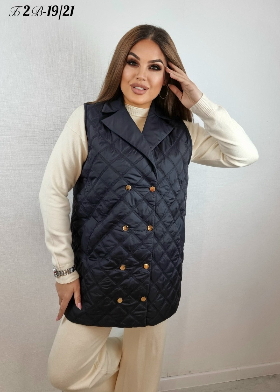 женская жилетка,жилет женский,жилет,удлиненные стеганые жилеты,жилет на синтепоне