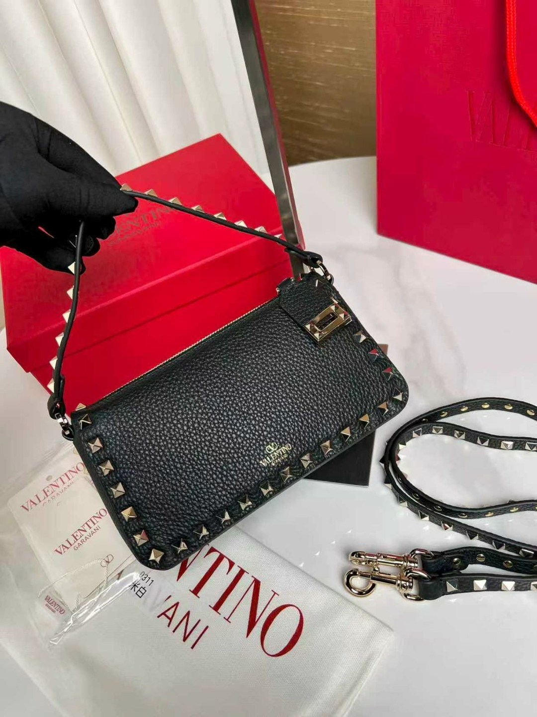 сумки valentino,модная сумка,сумка,сумки женская,сумки на плечо кросс боди