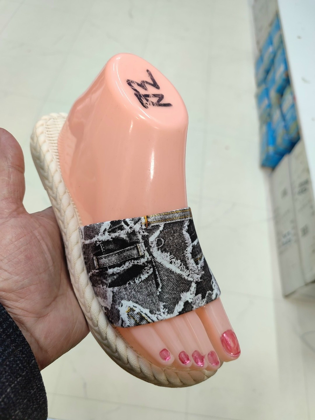 ,шлепанцы женские,женские шлепки,женские тапки, женская