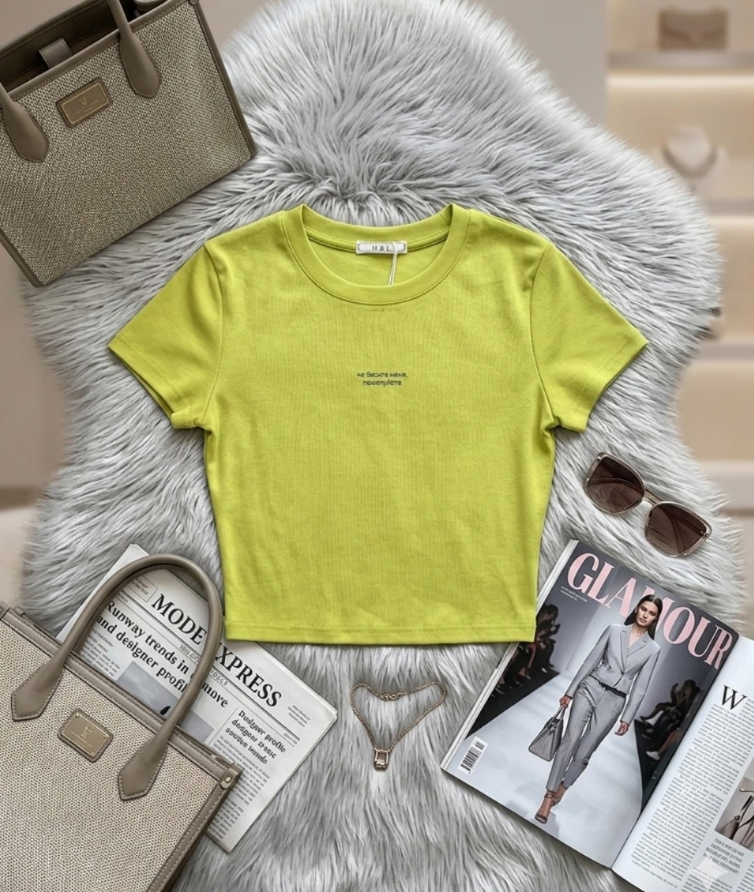 футболка белая с,футболки женская,футболки модные,футболка,белая футболка женская