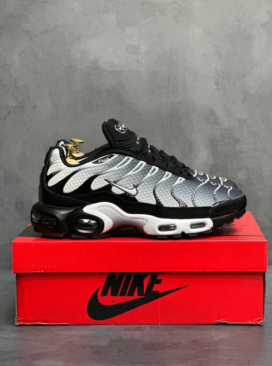 кроссовки nike air max tn plus,кроссовки мужские nike air max tn plus,кроссовки nike tn plus,найк air max plus tn кроссовки,nike air max tn plus black