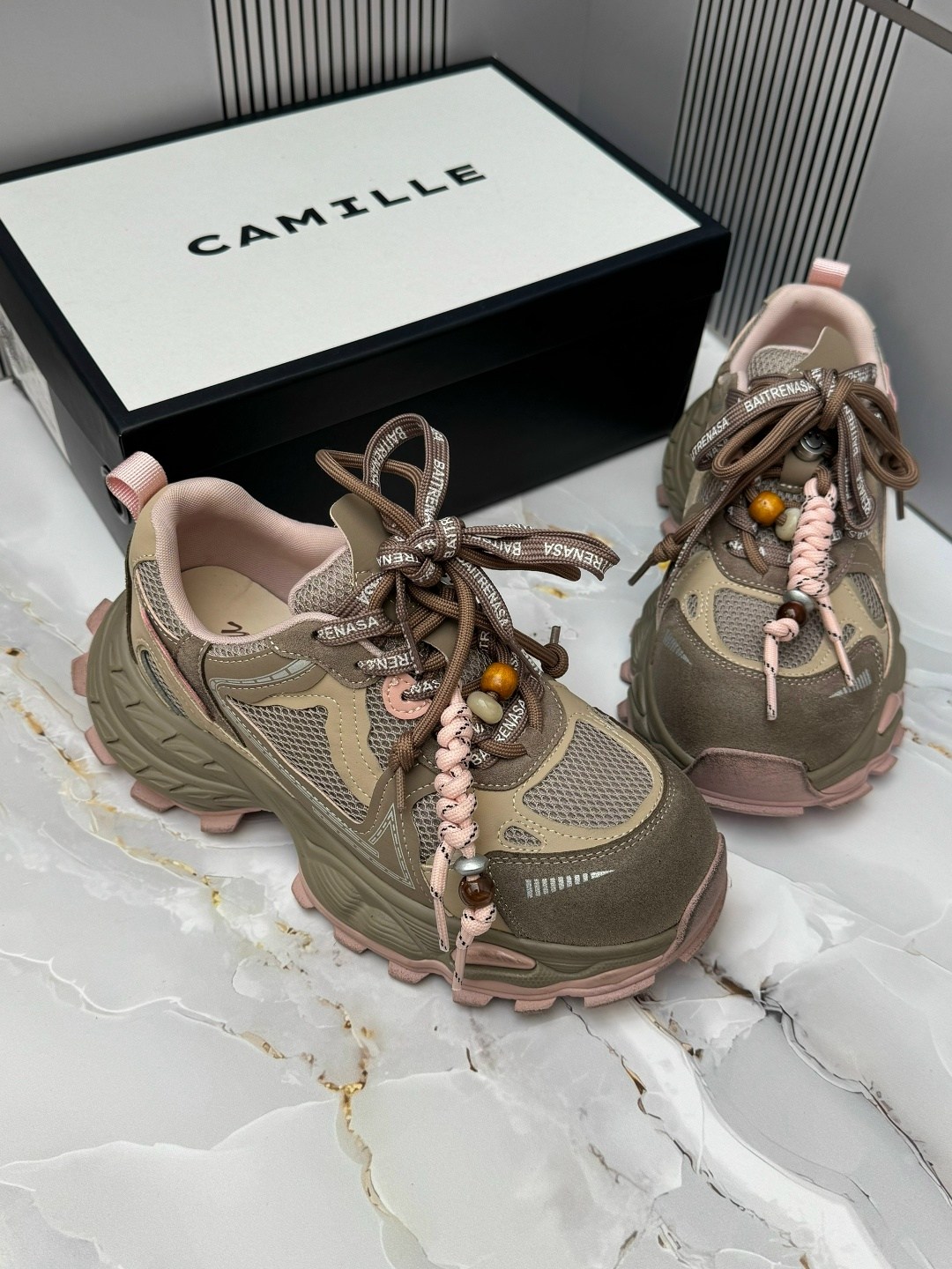 ,женские кроссовки,кроссовки гуччи женские бежевые,кроссовки гуччи женские оригинал с розовым,кроссовки gucci