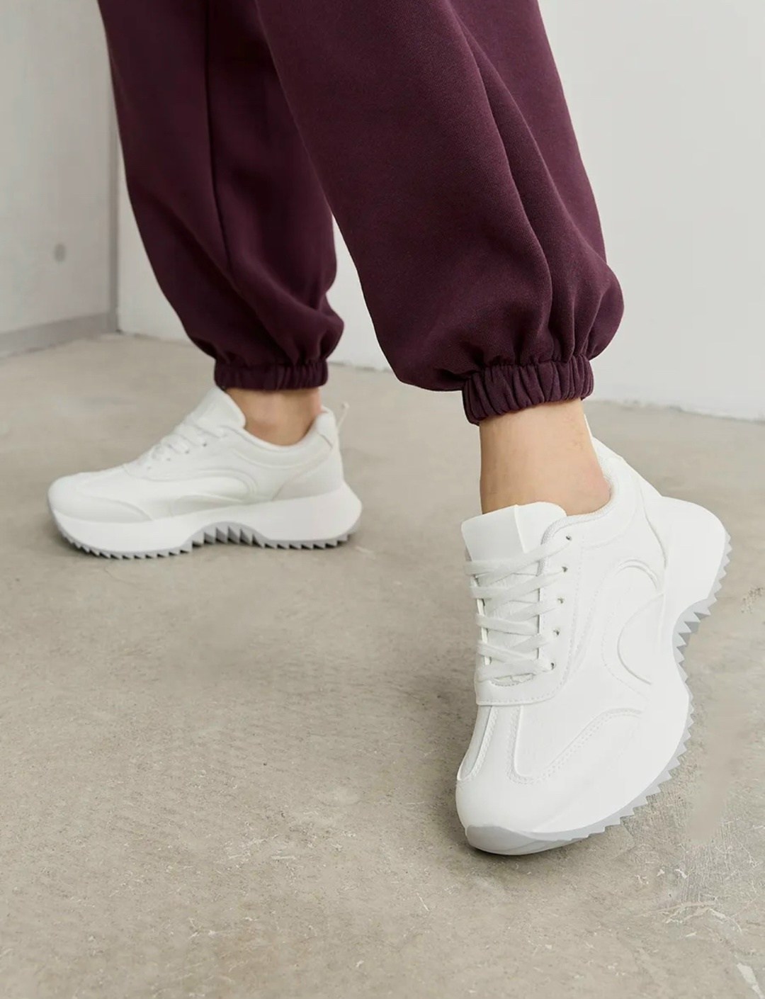 ,кроссовки женские,белые кроссовки,белые женские кроссовки,кроссовки женские универсальные