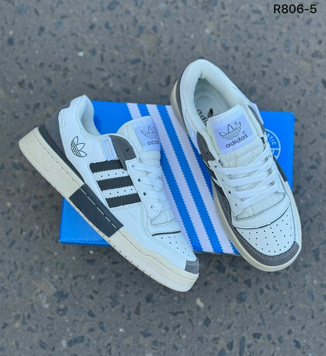 кроссовки adidas,адидас люкс кроссовки,кроссовки адидас последние модели 2026,кроссовки мужские adidas,кроссовки adidas original