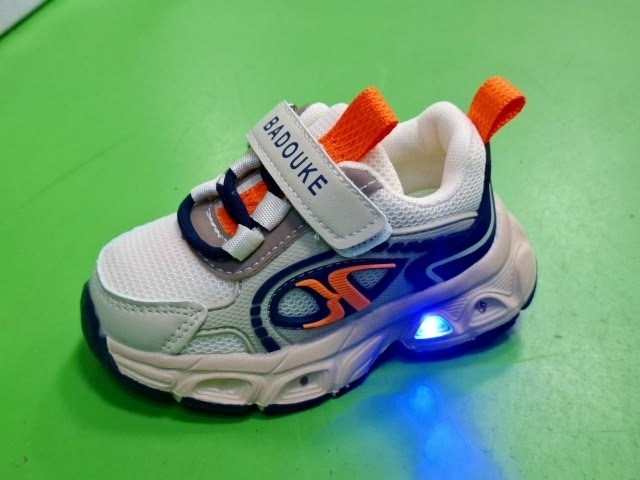 детские кроссовки,кроссовки,детская ,кроссовки мальчику,кроссовка детская