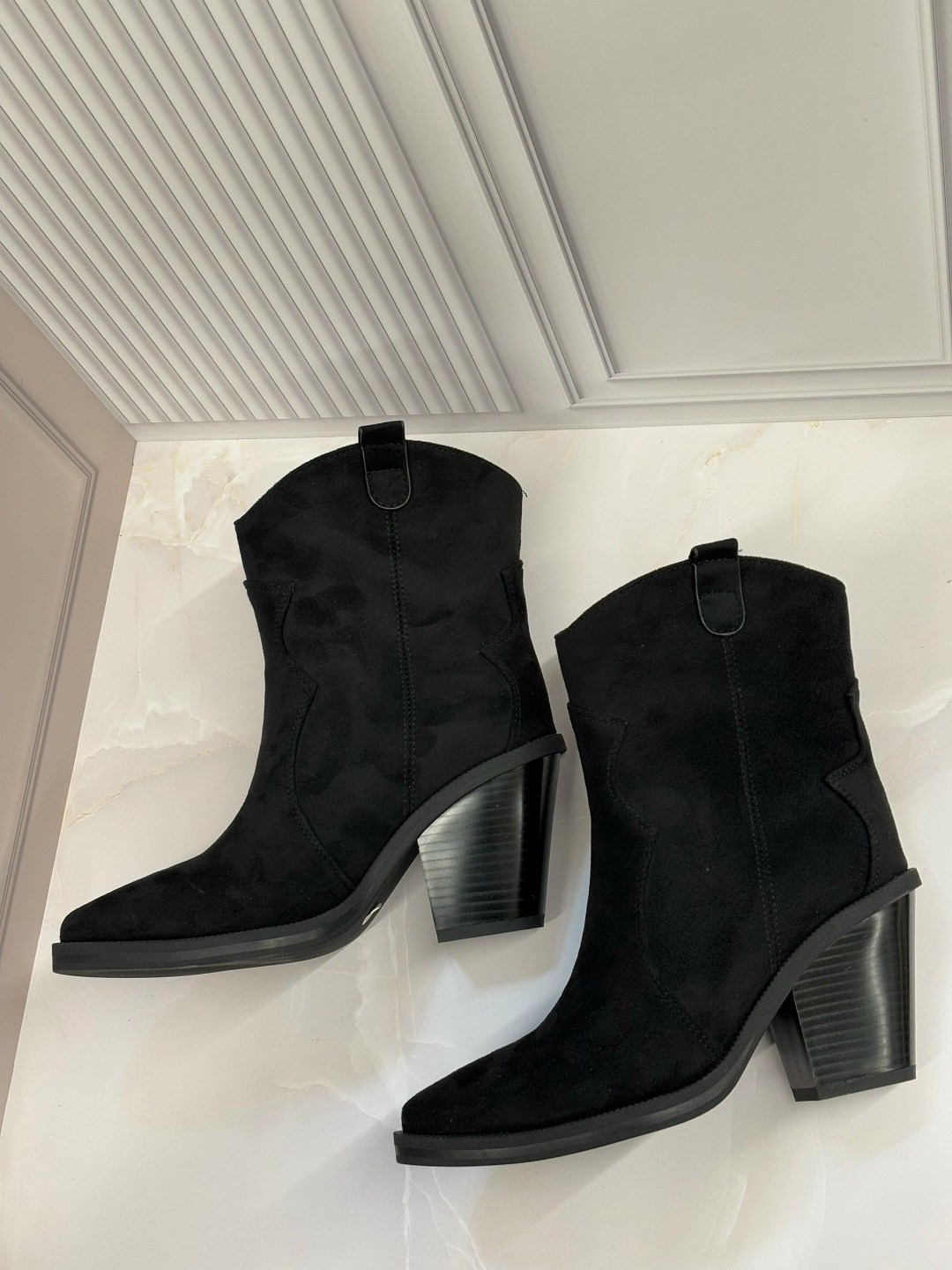 казаки демисезонные ботинки замшевые,,ботинки женские демисезонные казаки замшевые reversal,казаки демисезонные ботинки замшевые цвет коричневый,ботинки казаки демисезонные натуральная замша