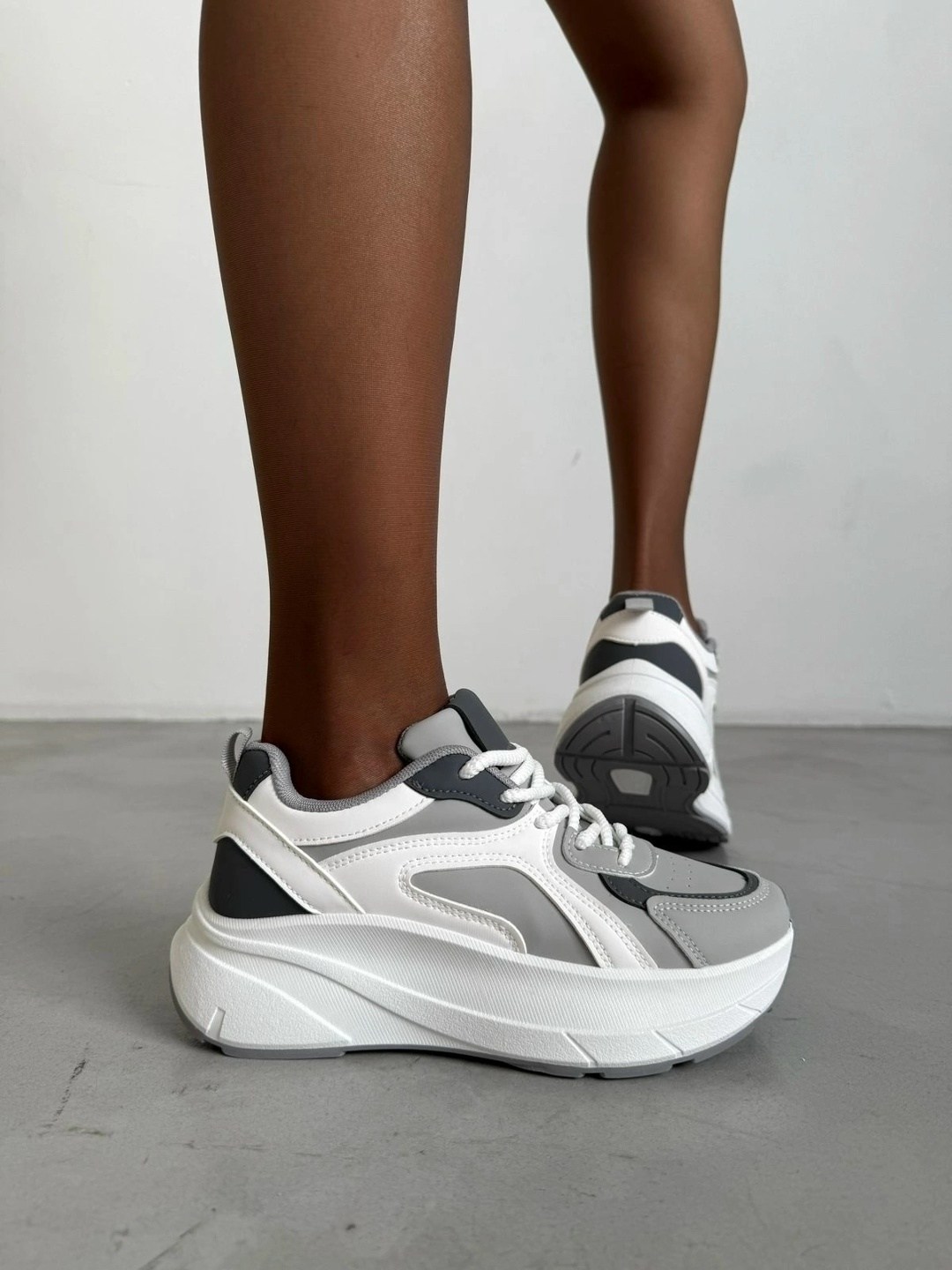 женские кроссовки,кроссовки эко,массивные кроссовки женские,кроссовки модные,кроссовки