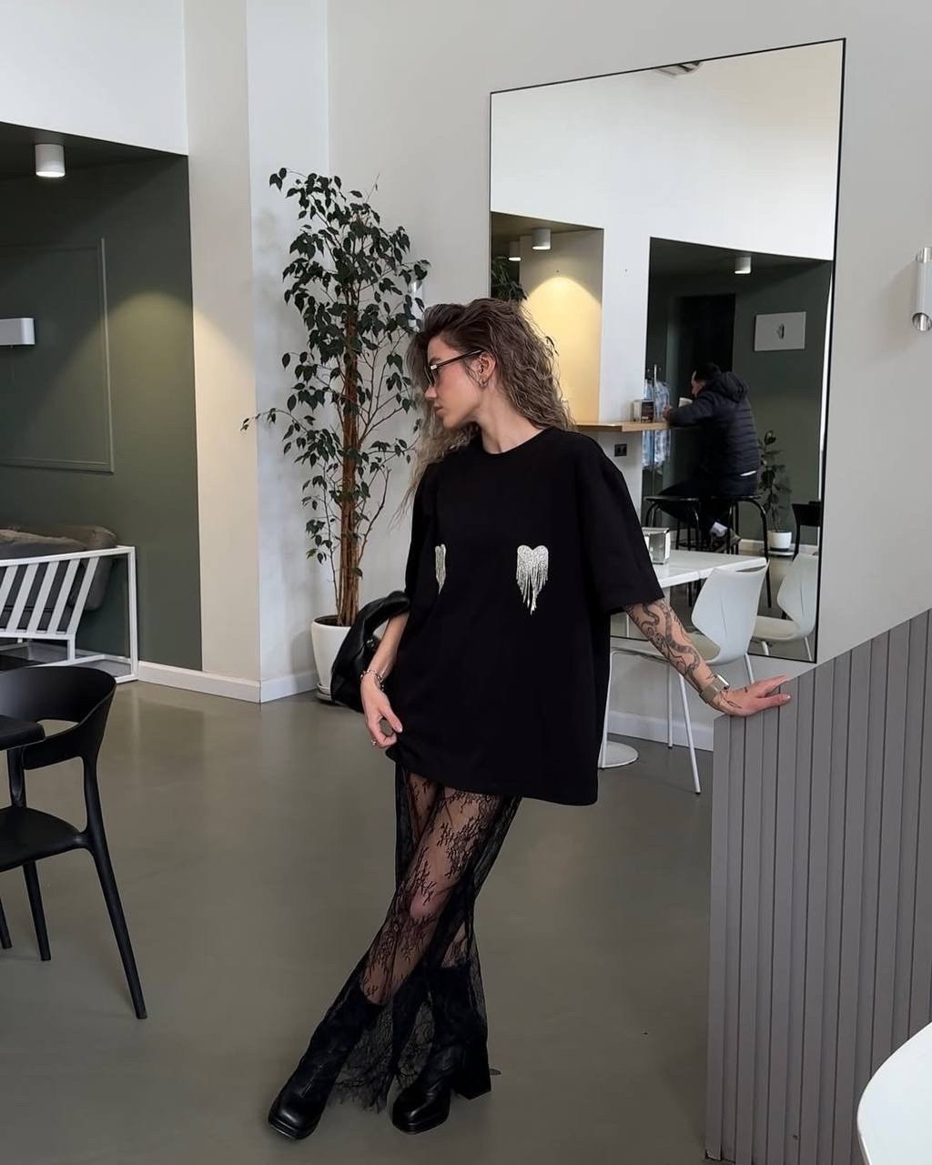 футболки оверсайз с принтами,женская футболка оверсайз,красная футболка оверсайз,красная футболка женская,футболки женская оверсайз с принтом