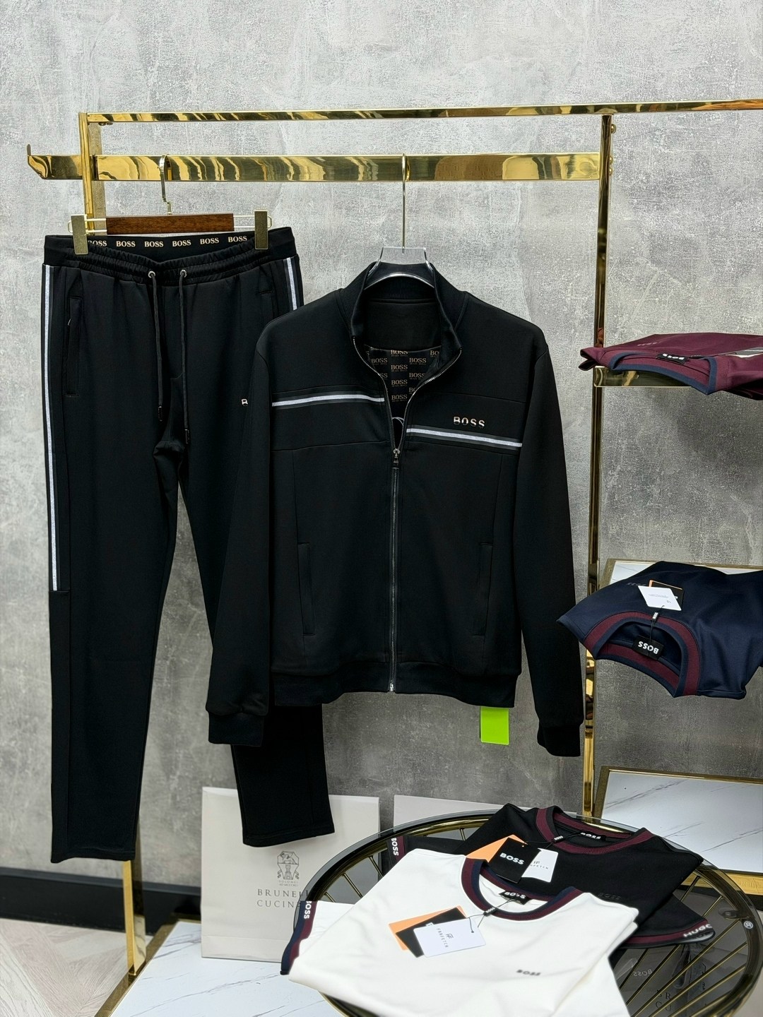 спортивный костюм hugo boss,спортивный костюм boss,мужской спортивный костюм hugo boss,костюм спортивный prada,костюм спортивный