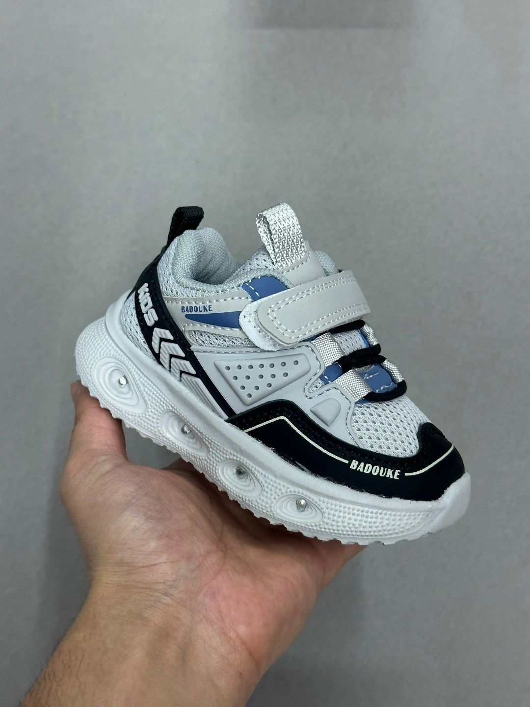 кроссовки,детские кроссовки,кроссовки мальчику,кроссовка детская,детская