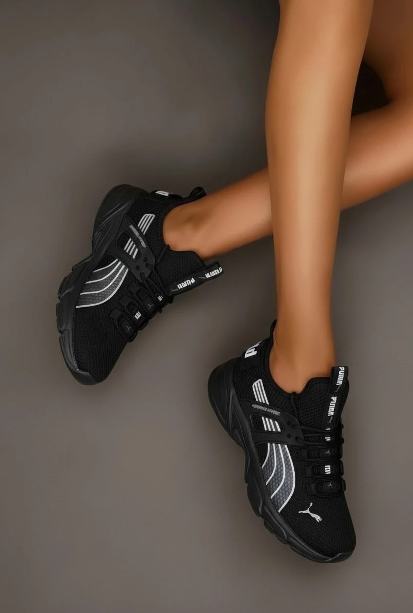 кроссовки,женские кроссовки,кроссовки для женщин,спортивная ,кроссовки модные