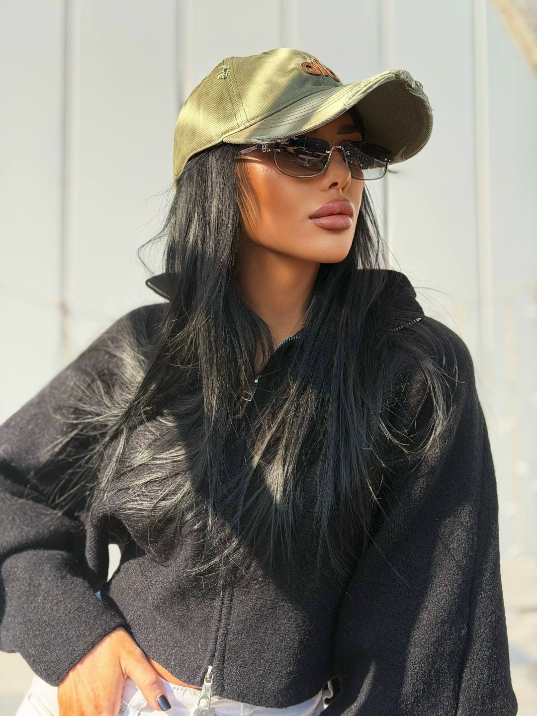 брюнетка,девушка,макияж брюнетки,красива девушка,дерзкие