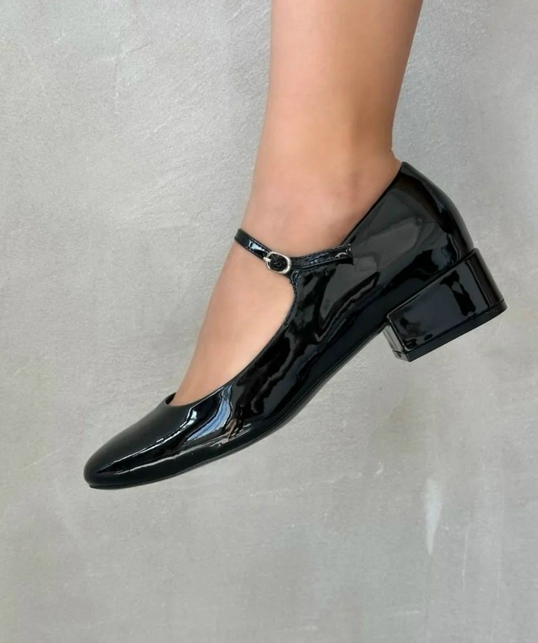,черные туфли женские,туфли черные,черные женские лакированные туфли на низком каблуке mary jane,туфли женские на каблуках