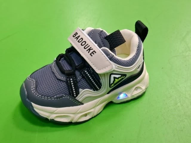 детские кроссовки,кроссовки,детская ,кроссовки мальчику,кроссовка детская