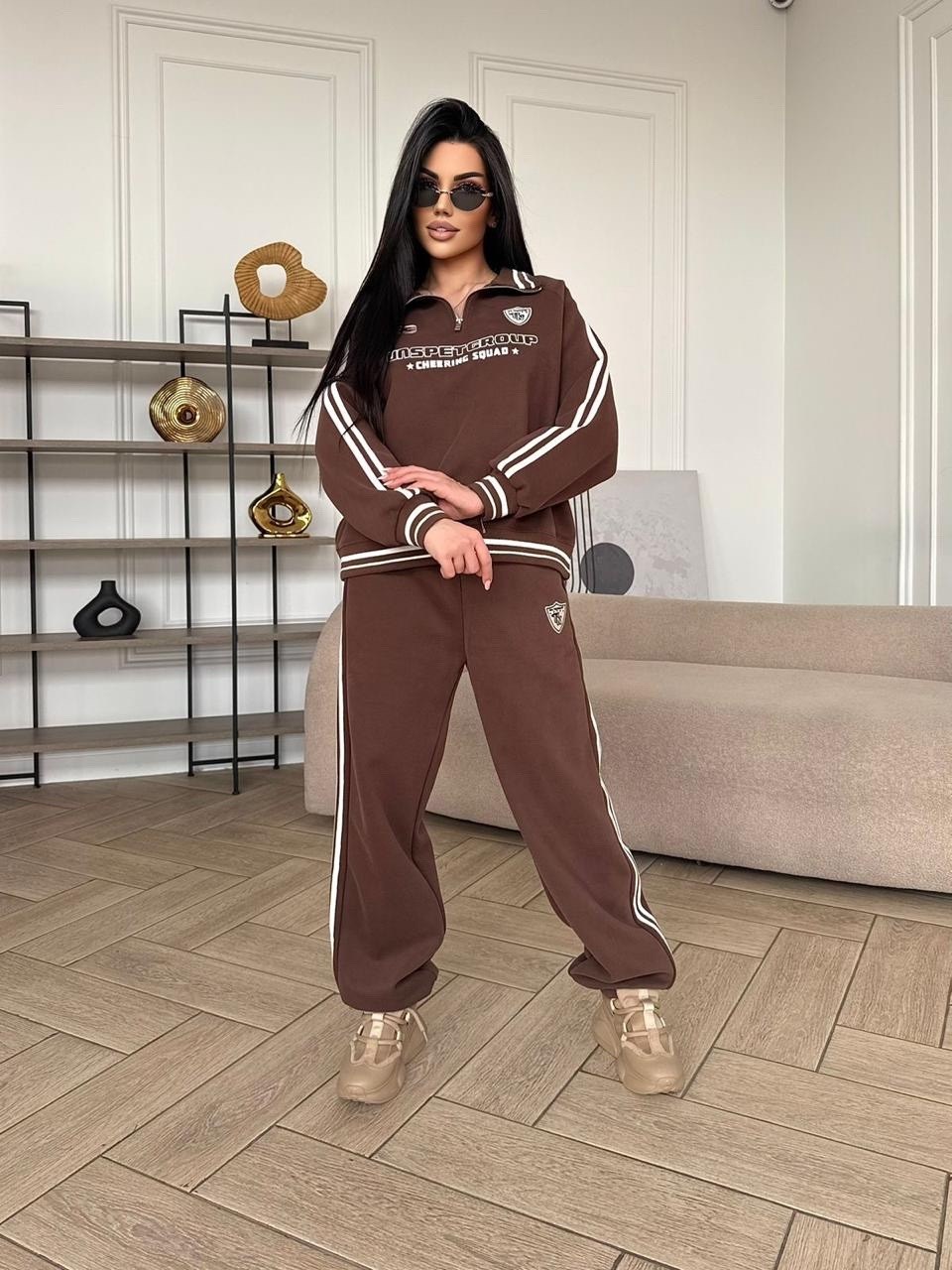 костюм спортивный женский,стильные костюмы,спортивный костюм,loro piana женский красный костюм,костюм спортивный женский красный