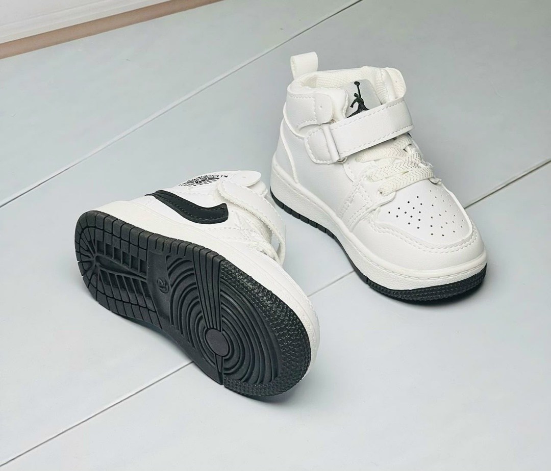 кроссовки детские,кроссовки мальчику,кроссовки детские nike,кроссовки для детей,высокие кроссовки